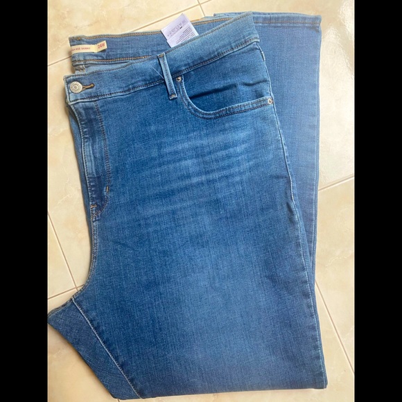 🎉HP🎉Levi's 721 High Rise Jean - Picture 2 of 6